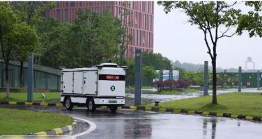 Powerful Environmental Perception Unmanned security vehicle Continuous Operation and Efficient Maintenance